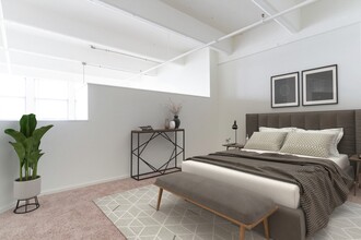 Building Photo - Lofts 640