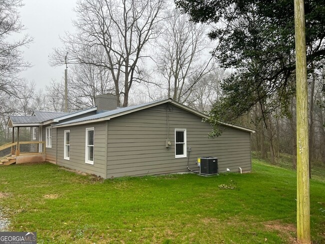 Building Photo - 267 Fred Loggins Rd