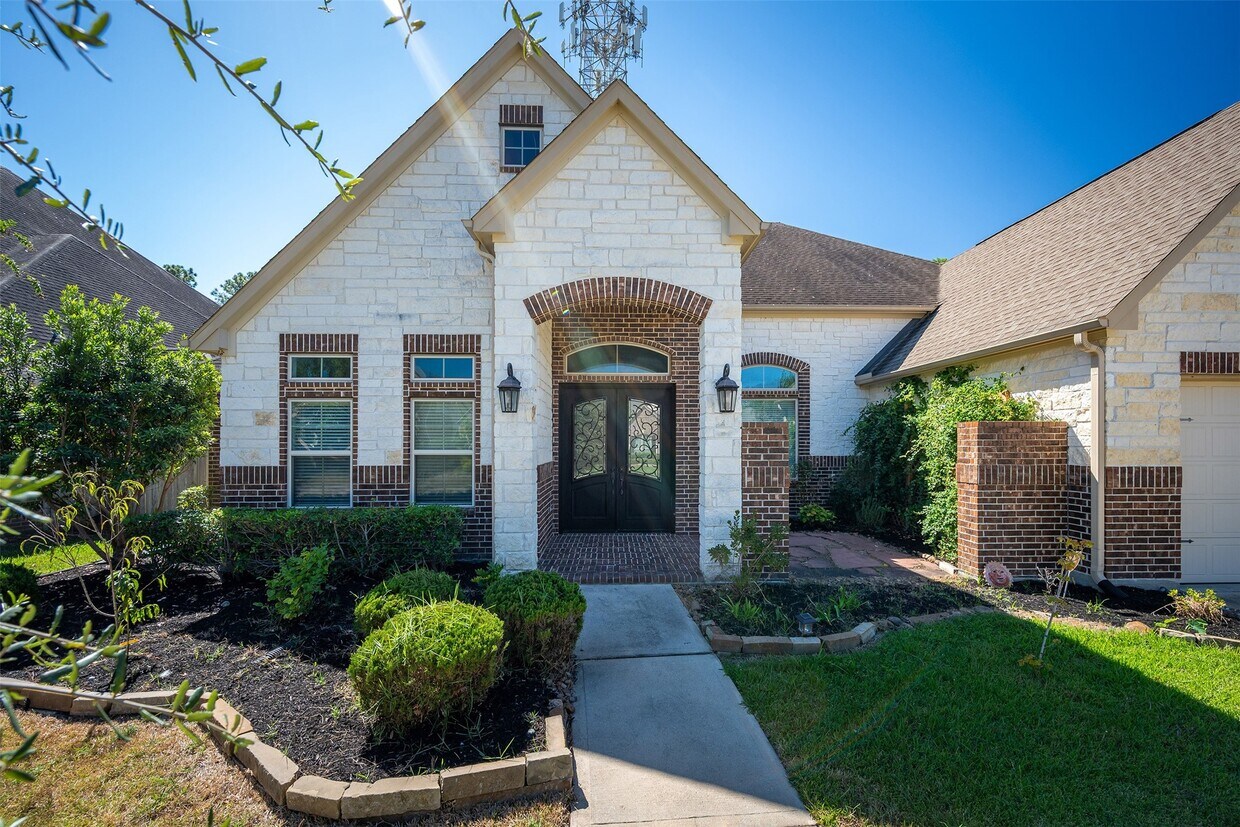 Foto principal - 12955 Lake Parc Bend Drive