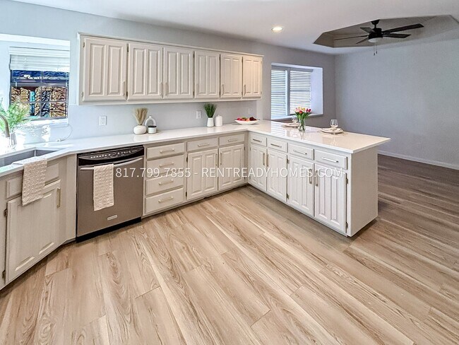 Foto del edificio - 3404 Bowden Hill Ln N