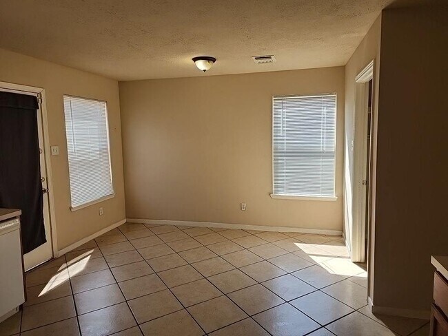 Foto del edificio - 4910 Steel Meadows Ln
