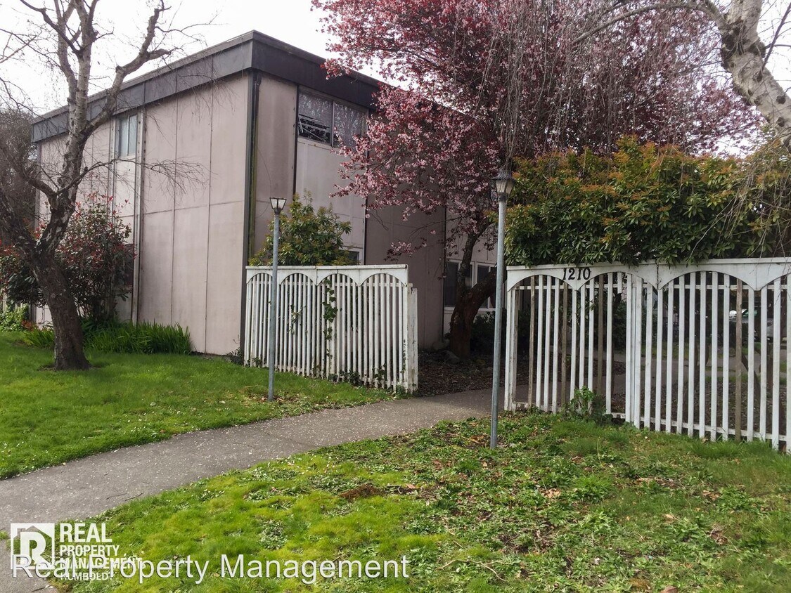 Primary Photo - 1210 J St