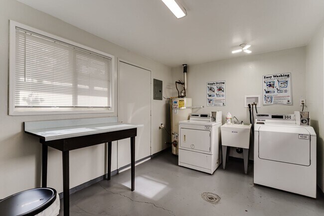 Foto del edificio - 111-Front St - RV - Front St Commons