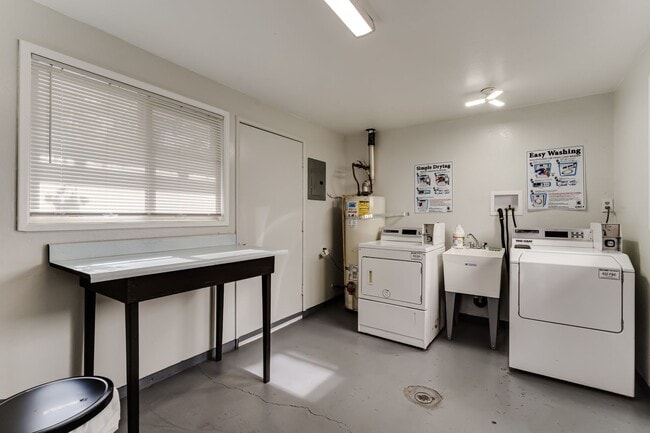 Building Photo - 111-Front St - RV - Front St Commons