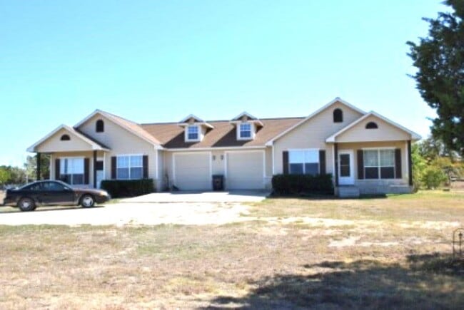 Building Photo - 1640 Co Rd 228