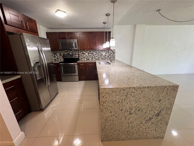 Foto del edificio - 9143 SW 77th Ave