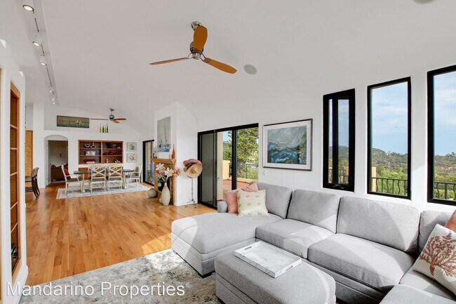 Foto del edificio - 5 br, 4 bath House - 2664 Montrose Place