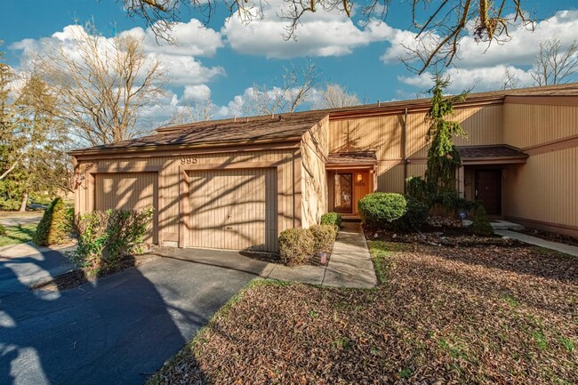 Building Photo - 995 Walnut Ct