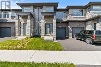 Building Photo - 103 Acacia Rd