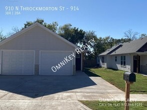 Building Photo - 910-914 N Throckmorton St