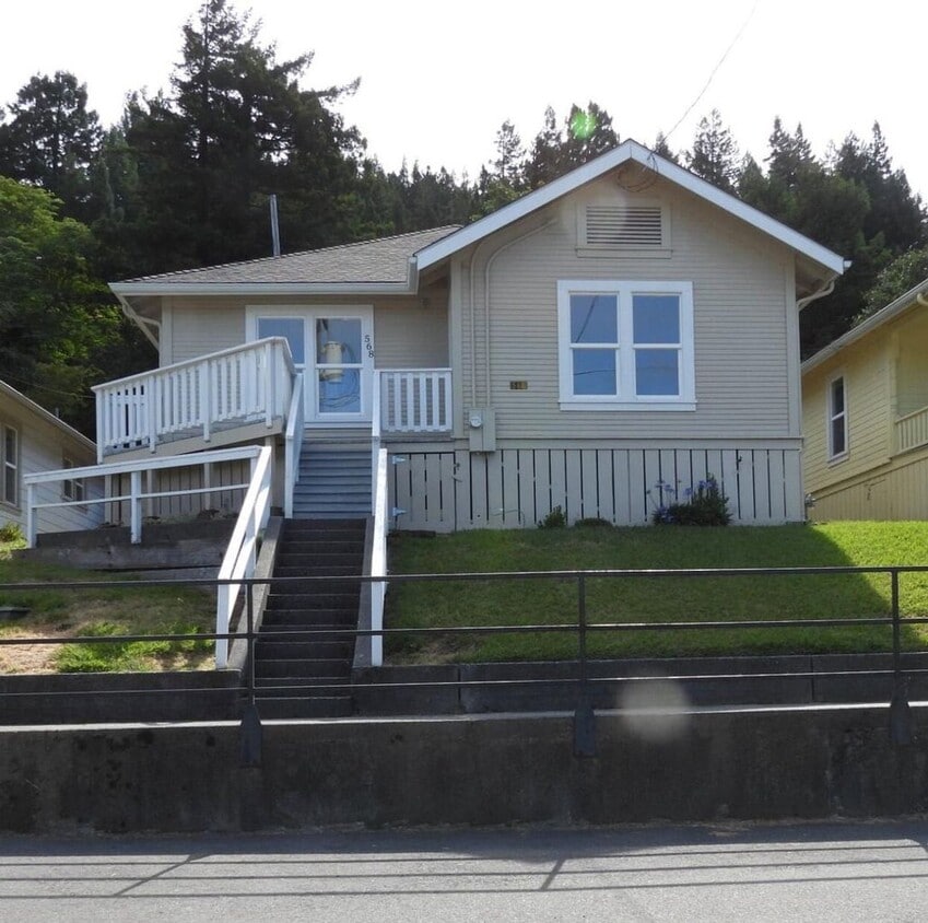 Foto principal - Single Family Home in Scotia!