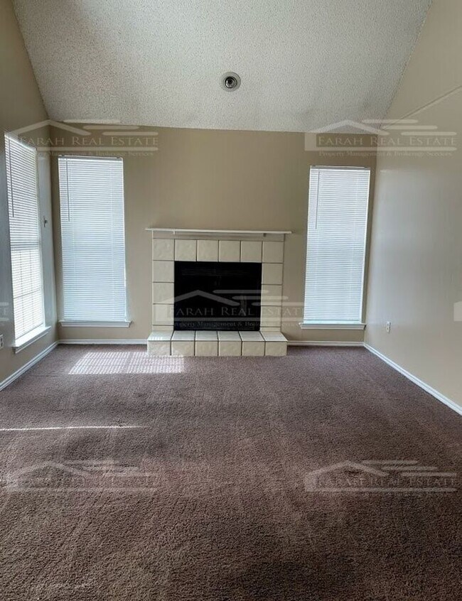 Foto del edificio - 2 Bed/2 Bath Condo for Rent!