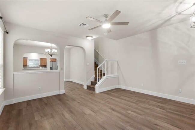 Foto del edificio - 410 Bandstand Ln