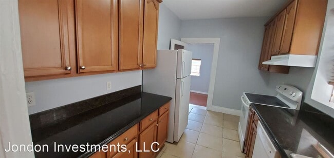 Building Photo - 215 S 300 E