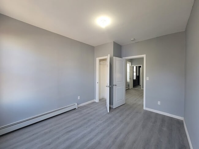 Building Photo - 104 Sunset Ave