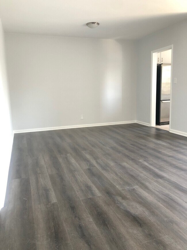 Foto del interior - 1017 N Spaulding Ave
