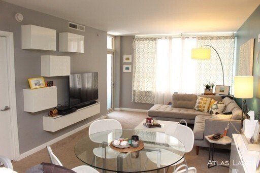 Foto del edificio - 350 G St SW