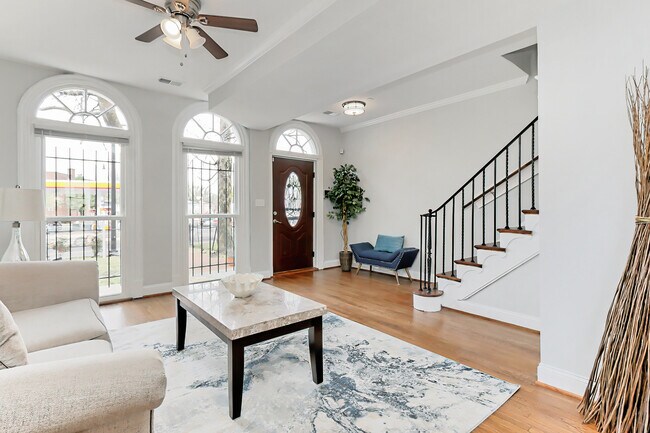 Foto del edificio - 1209 17th St NE