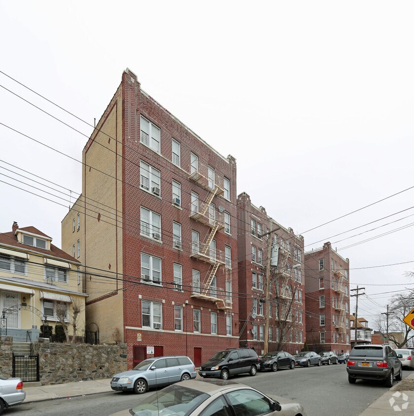 Exterior 2 - 735 E 242nd St