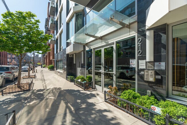 Foto del edificio - 212 N 9th St