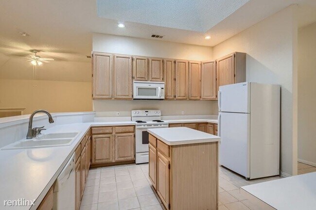 Building Photo - 3 br, 2 bath House - 609 Blair Drive
