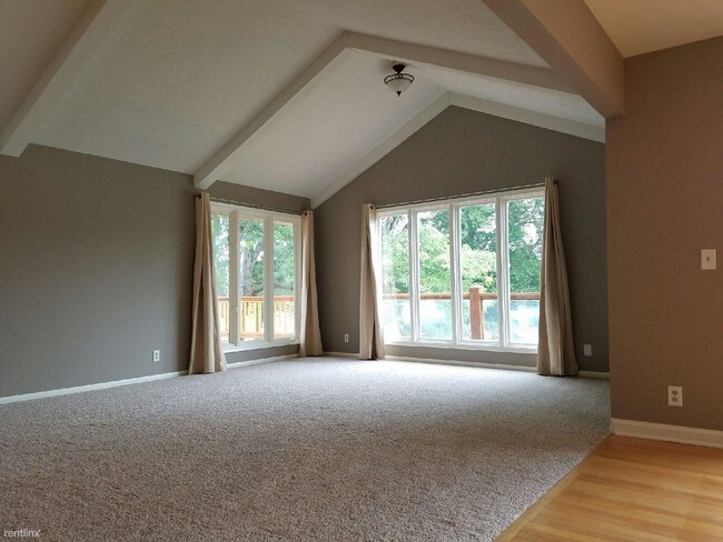 Building Photo - 12723 Izard St