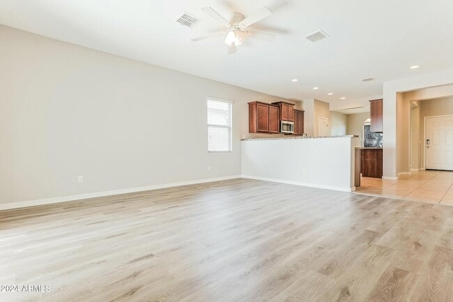 Foto del edificio - 20561 N Grantham Rd