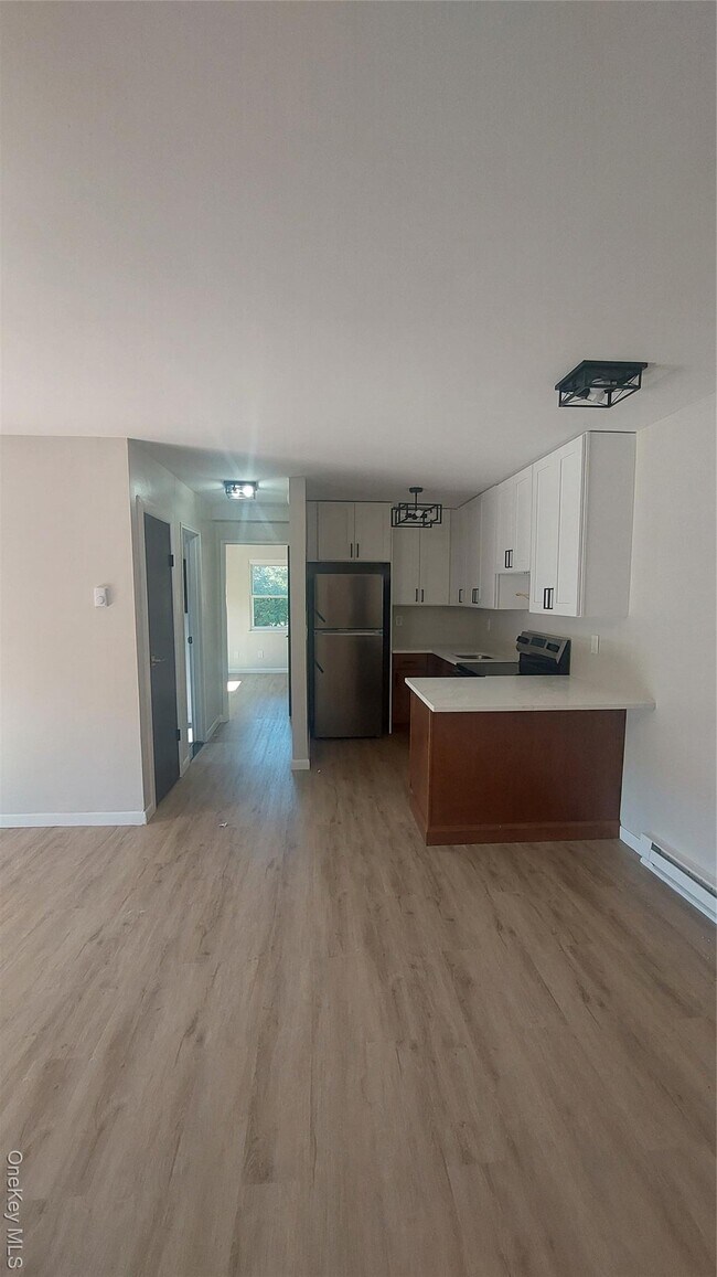 Foto del edificio - 203 Ludingtonville Rd