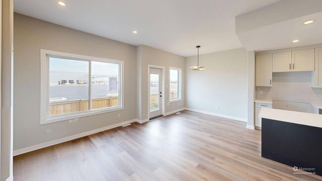 Building Photo - Wheat Cres
