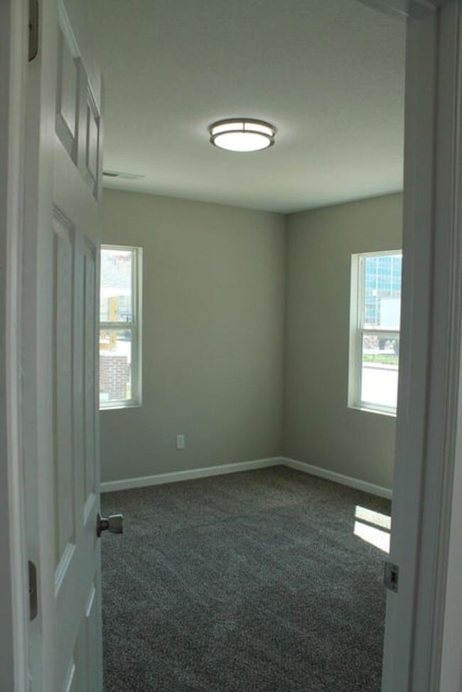 Building Photo - Charming & Remodeled Near Historic C-Street!