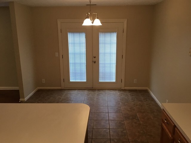 Foto del edificio - 104 Charleston Ct