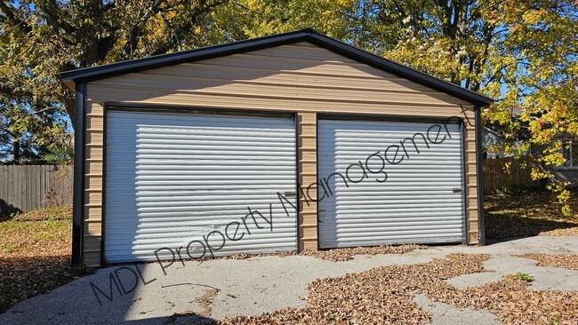 Building Photo - Beautiful 3 bed 1.5 bath home with Pole Barn and Shed in Auburn, MI!