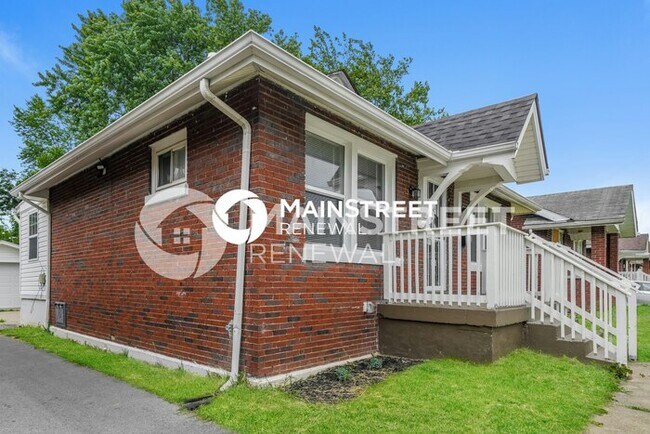 Foto del edificio - 3 Bedroom Pet-Friendly Home in Louisville, KY with Main Street Renewal
