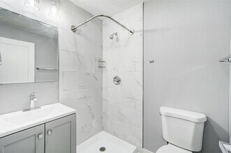 Interior Photo - Cascade Ridge