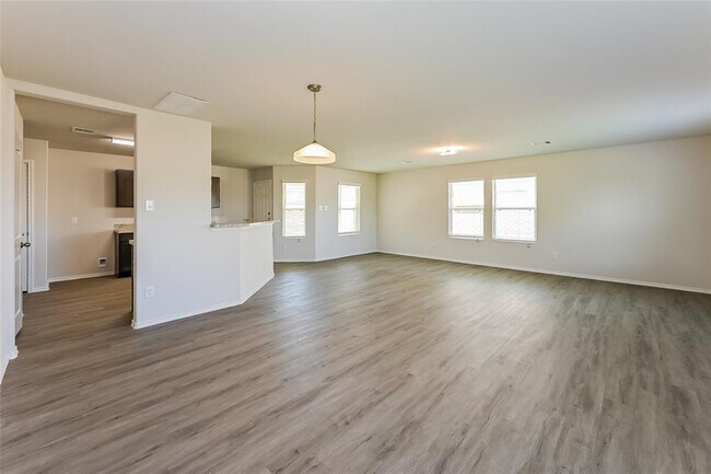 Foto del edificio - 8802 Lar Ree Oaks Cir