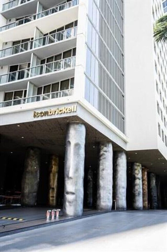 Foto del edificio - 495 Brickell Ave