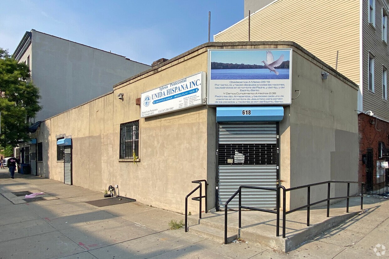 Building Photo - 618 Myrtle Ave