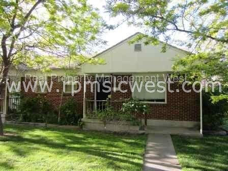 Building Photo - 1480 S Green St