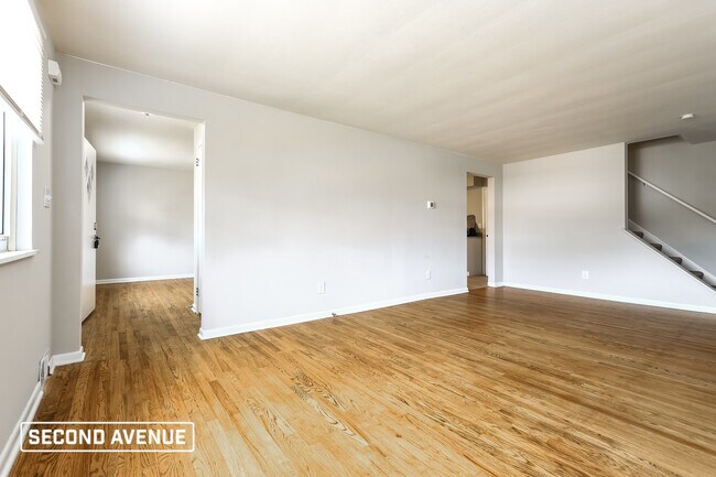 Building Photo - 14080 Lexington Pl