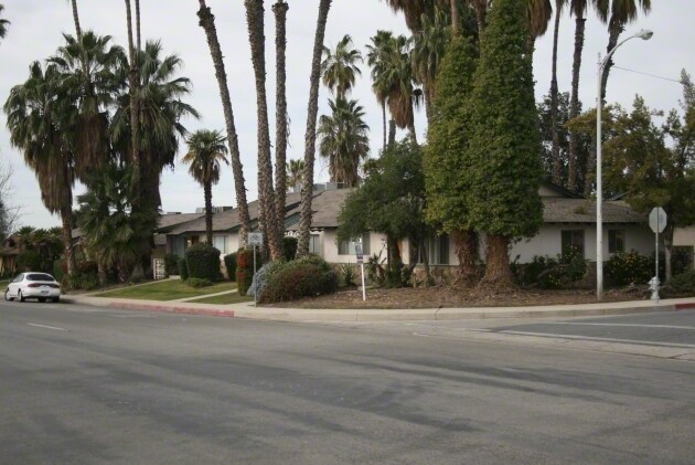 Building Photo - 3921 Christmas Tree Ln