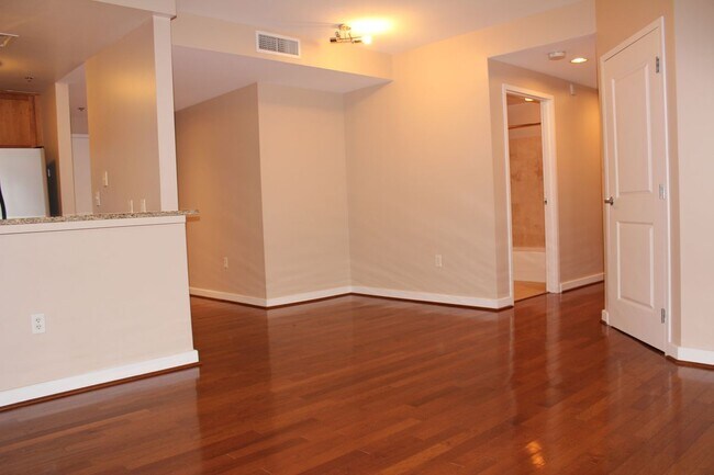 Foto del edificio - 105-UNIT CHRISTINA LANDING DR, 1703