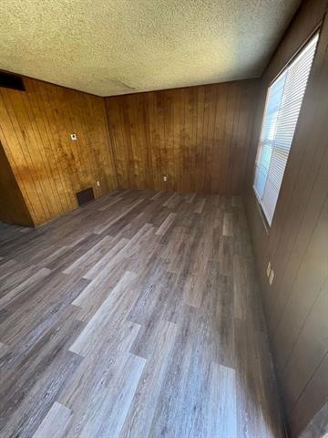 Foto del edificio - 3158 S 2nd St