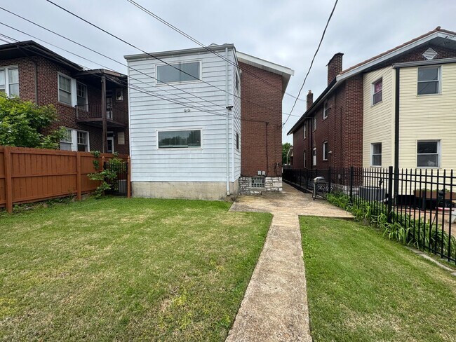 Foto del edificio - 4645 Wilcox Ave
