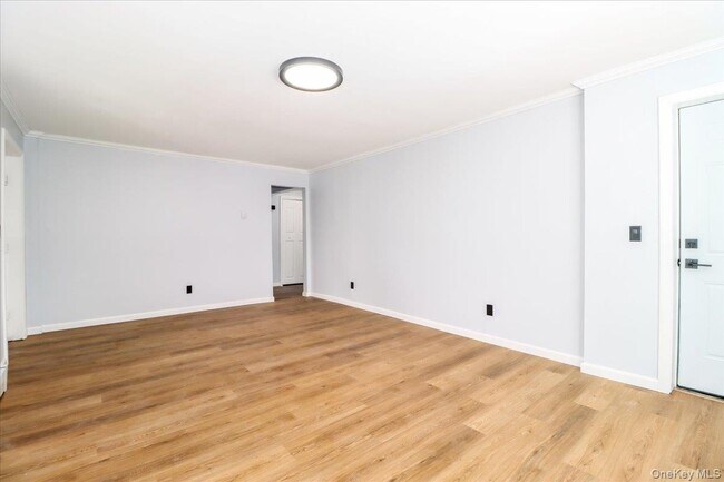 Foto del edificio - 615 Fox Run Ln