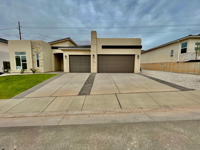 Building Photo - Four-Bedroom Home in Washington Fields