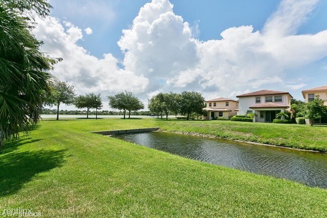 Foto del edificio - 3 br, 3.5 bath House - 98 Stoney Dr
