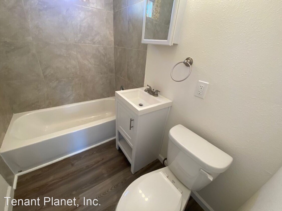 Primary Photo - 2 br, 1 bath House - 4434 1/2 48th St