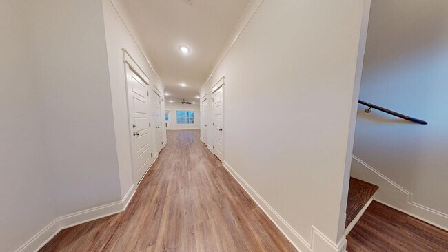 Building Photo - Gatewood Place Townhome