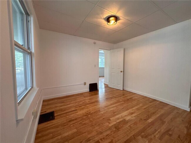 Building Photo - 1622 Selby Ave
