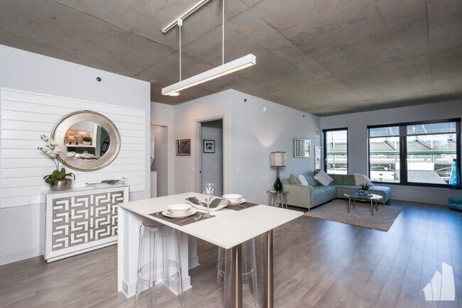 Foto del edificio - 922 W Addison St